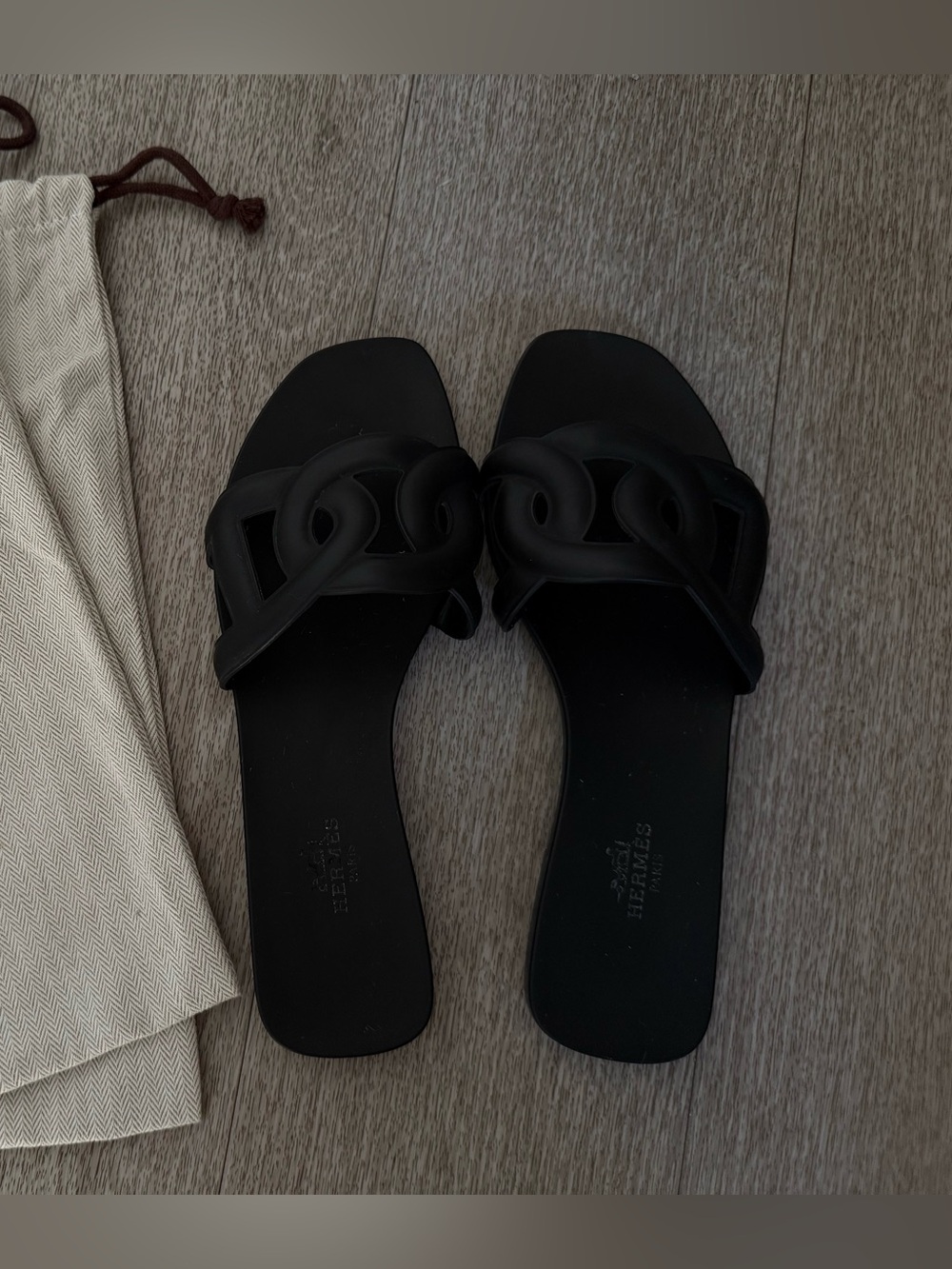 Hermès Aloha Rubber Slides Size 37 Women’s